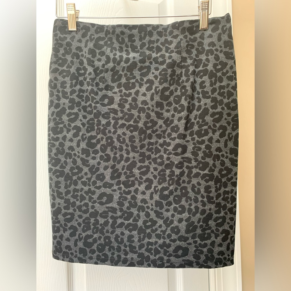 Loft Small Petit leopard print skirt
